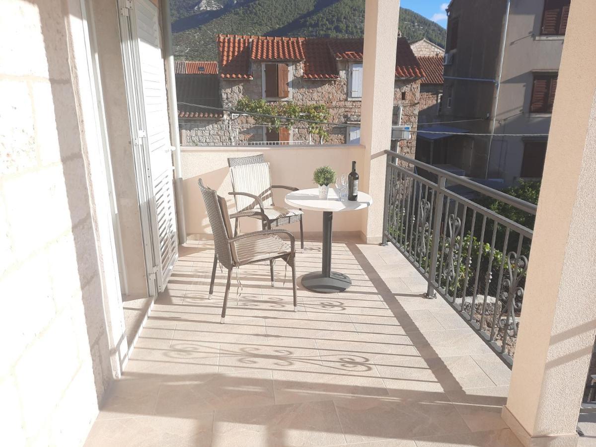 Apartments Villa Beba Komiža Dış mekan fotoğraf
