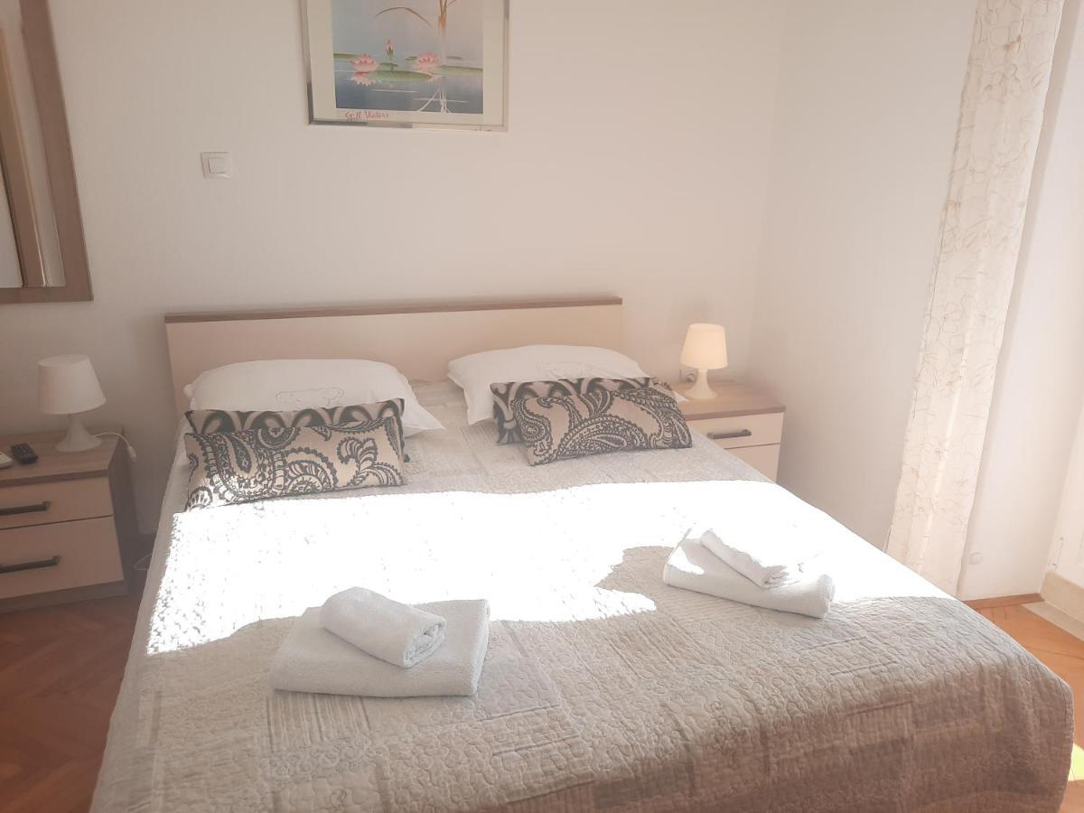 Apartments Villa Beba Komiža Dış mekan fotoğraf