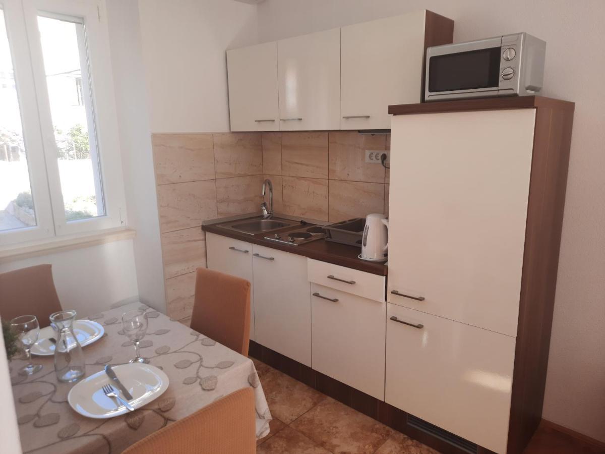 Apartments Villa Beba Komiža Dış mekan fotoğraf