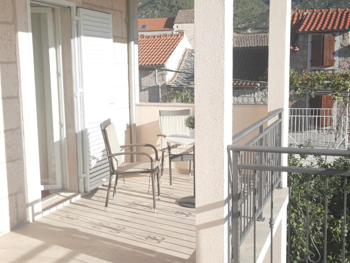 Apartments Villa Beba Komiža Dış mekan fotoğraf
