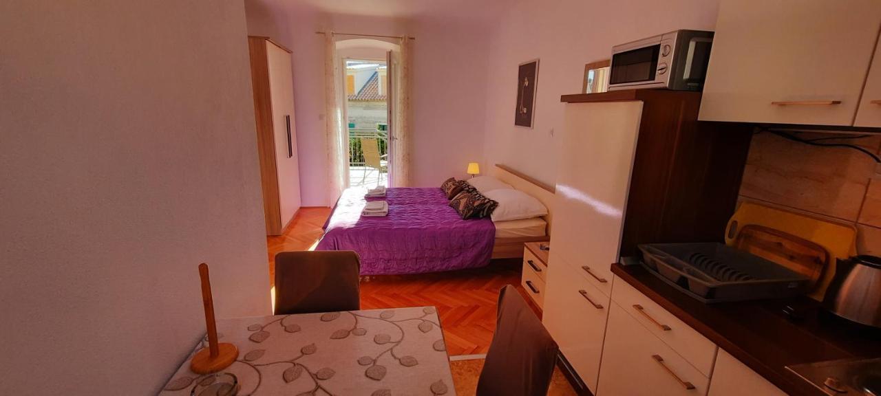 Apartments Villa Beba Komiža Dış mekan fotoğraf