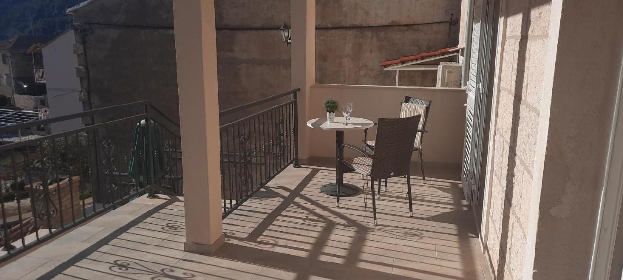Apartments Villa Beba Komiža Dış mekan fotoğraf