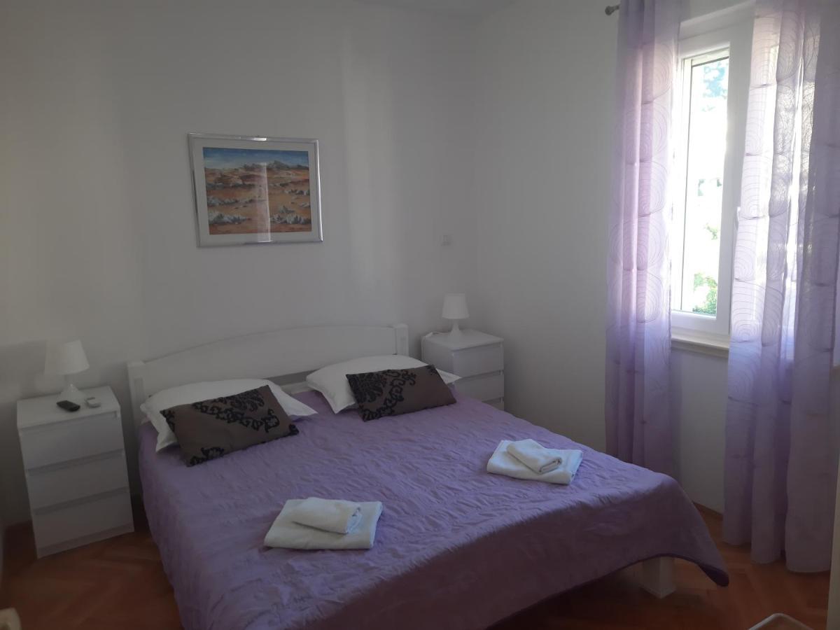 Apartments Villa Beba Komiža Dış mekan fotoğraf