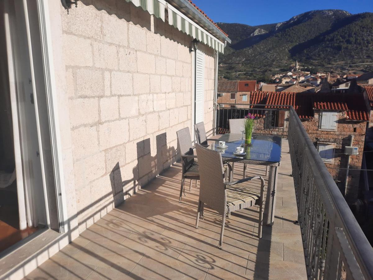 Apartments Villa Beba Komiža Dış mekan fotoğraf