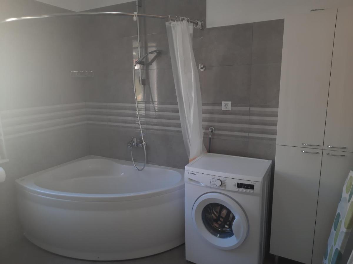 Apartments Villa Beba Komiža Dış mekan fotoğraf